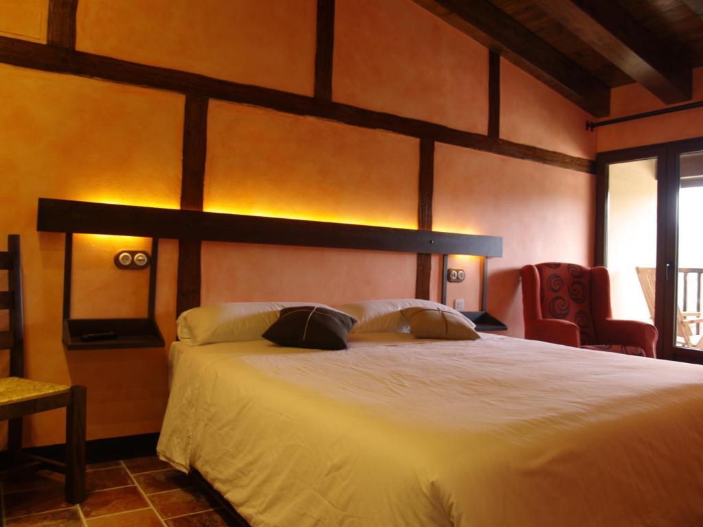 Font D'En Torres Solo Adultos Guest House Morella Bilik gambar