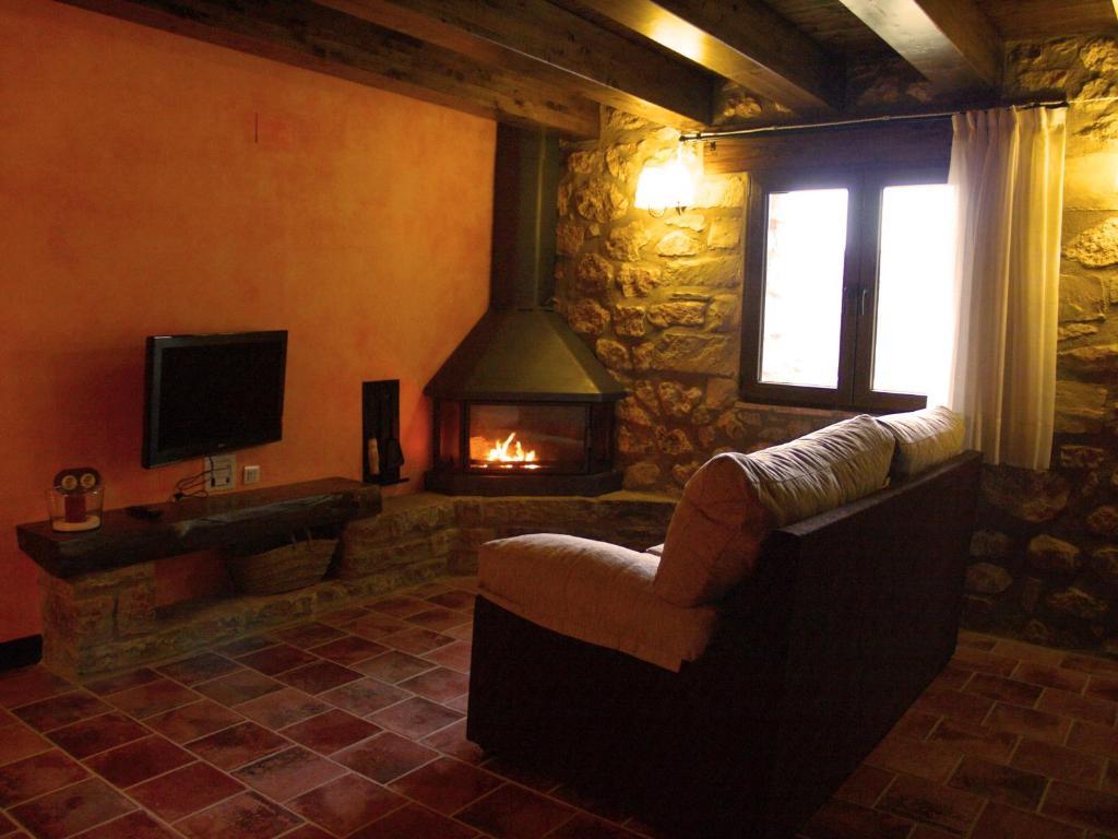Font D'En Torres Solo Adultos Guest House Morella Bilik gambar