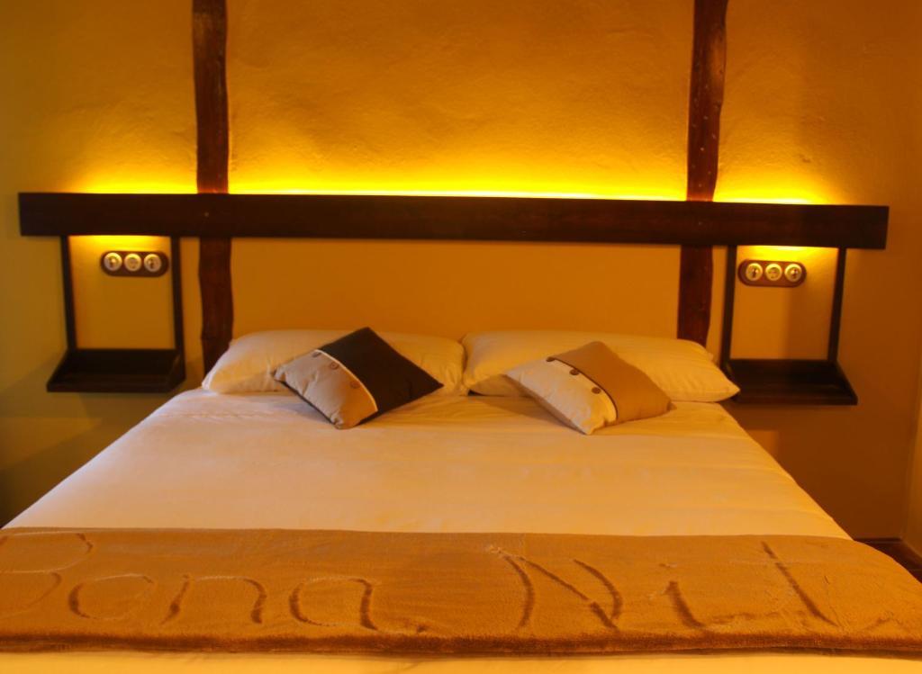 Font D'En Torres Solo Adultos Guest House Morella Bilik gambar